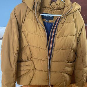 Andrew Marc puffer with hood size XS